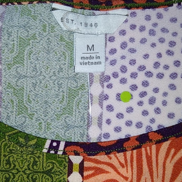 Cato ladies top, medium multi-colored print NWOT - Picture 2 of 4